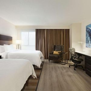 Premium Queen Room